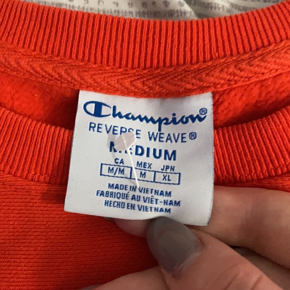 crew neck - Picture 2 of 2